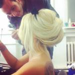 DODA w teledysku RIOTKI - fryzury od Kajetana DODA w teledysku RIOTKI - fryzury od Kajetana