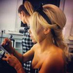 DODA w teledysku RIOTKI - fryzury od Kajetana DODA w teledysku RIOTKI - fryzury od Kajetana