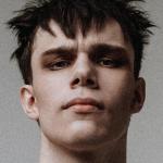 Konflikt - Sam Wall, fot. Marie Harkness, FPA Sam Wall, kolekcja, mężczyzn, teksturowane fryzury, zawodach fryzjerskich, modeling, abcfryzjera