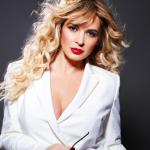 Muse of London, LOOK, fot. Mauro Carraro Muse of London, SUZI, FRK.03, stylizacja i wizualizacja, elegancie, transparentne, kontrast, balejaż, sombre, tekstura włosów, projekt, makijaż