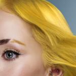 S. Burton, Safy B's, Aylesbury, fot. D. Greensmith - Luminescent S. Burton, Safy B's, Aylesbury, fot. D. Greensmith, SUZI, FRK.03, kontrast symultaniczny, żółty, projektowanie fryzur