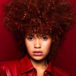 Rubinowa - R.R.I. kobieta, czerwień, klasyczne strzyżenie, skręcone loczki, suzi, FRK.03, FRK,01