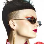 Shogo Ideguchi, fot. FPA Shogo, retrotic, projektowanie fryzur, sztuczna inteligencja, kolory uzupełniające, czerwień, suzi, FRK.03