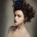 Wonderland, Debbie G of Debbie G Training, fot.: Colin Roy, FPA Debbie G, Wonderland, fryzury, stylizacja vintage, kształty, bogate tony, loki, tekstura, geometria w strzyżeniu